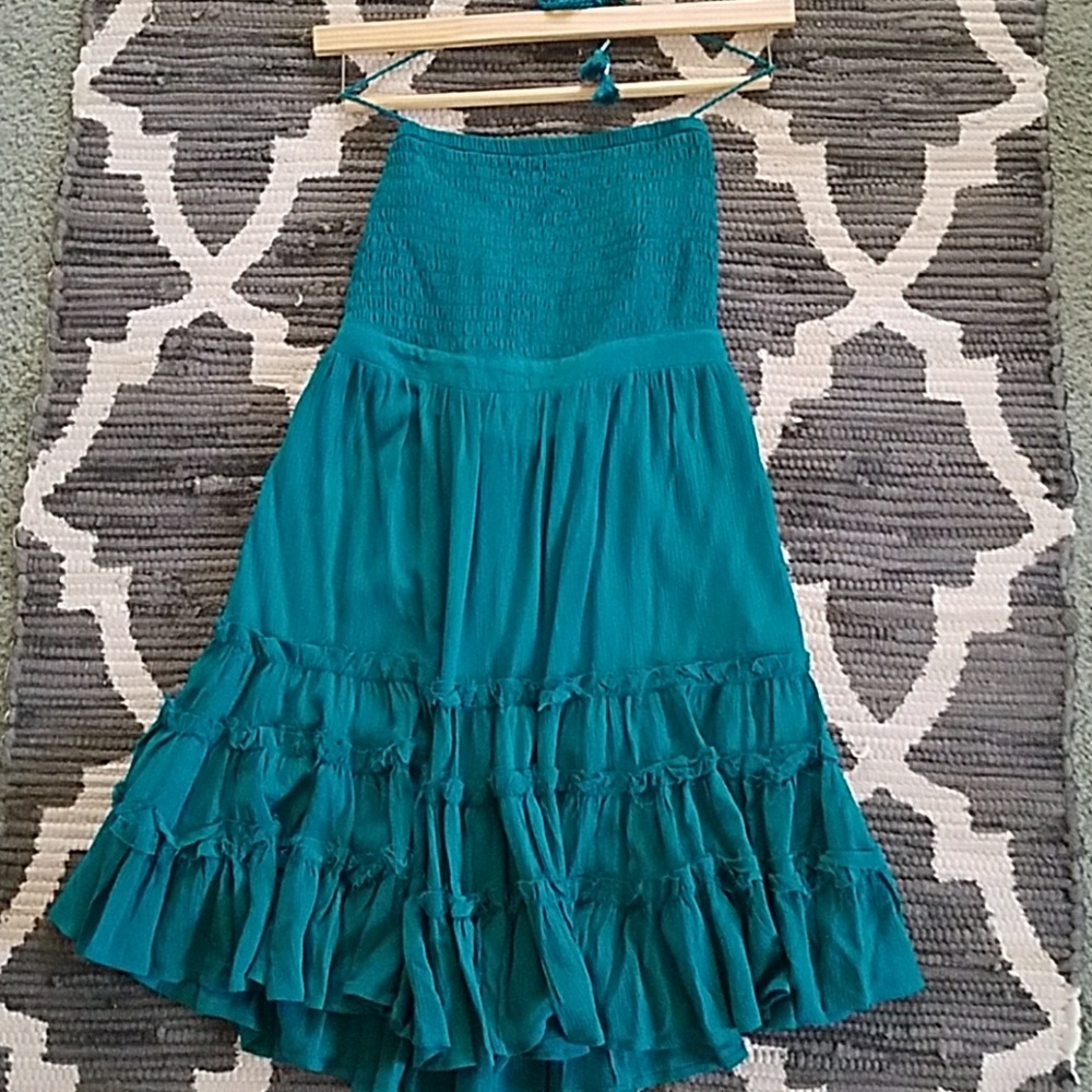 Halter/strapless dress